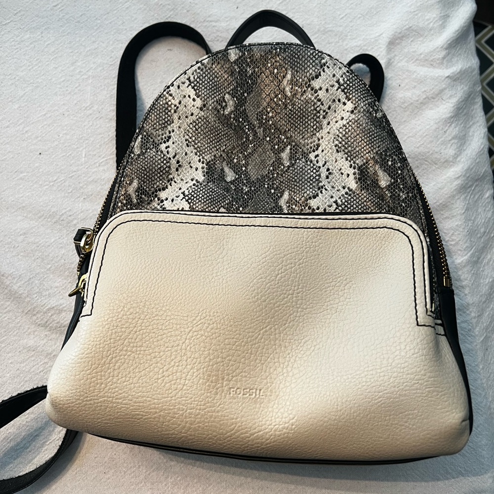 Fossil backpack purse. Snakeskin print